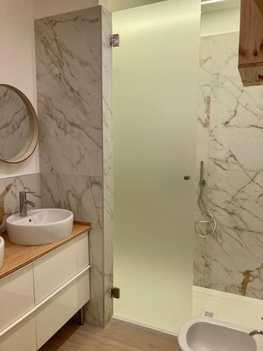 I Della 2 Apartment Милано Екстериор снимка