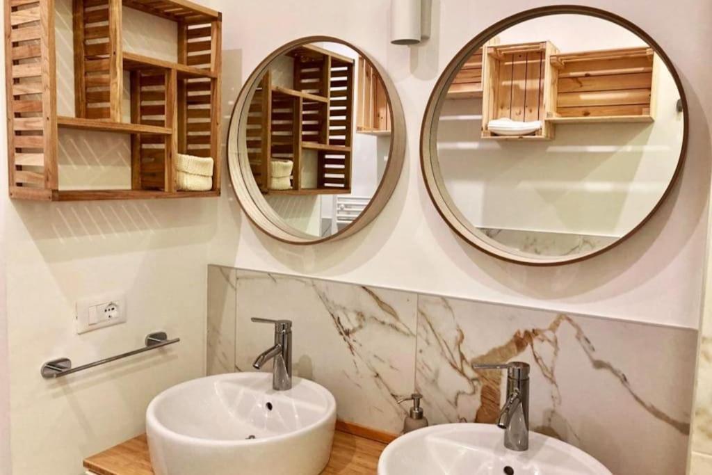 I Della 2 Apartment Милано Екстериор снимка