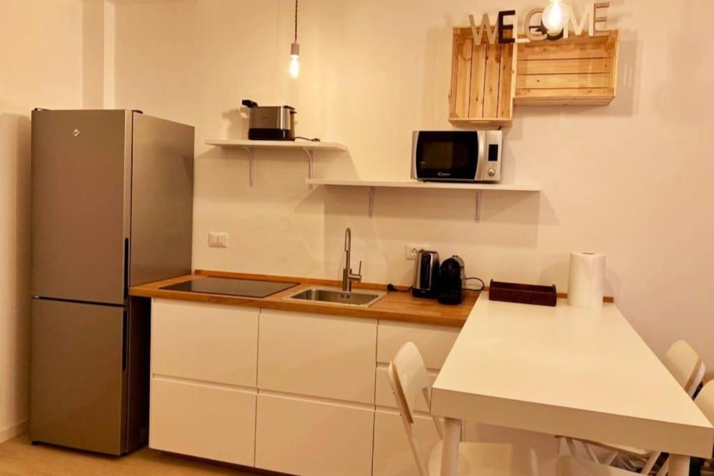 I Della 2 Apartment Милано Екстериор снимка